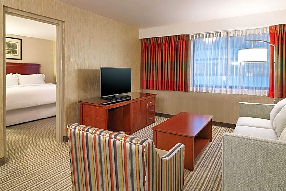 Four Points by Sheraton Bellingham Hotel & Conference Center