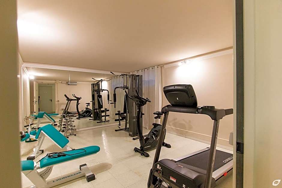 Verdeluna ApartHotel