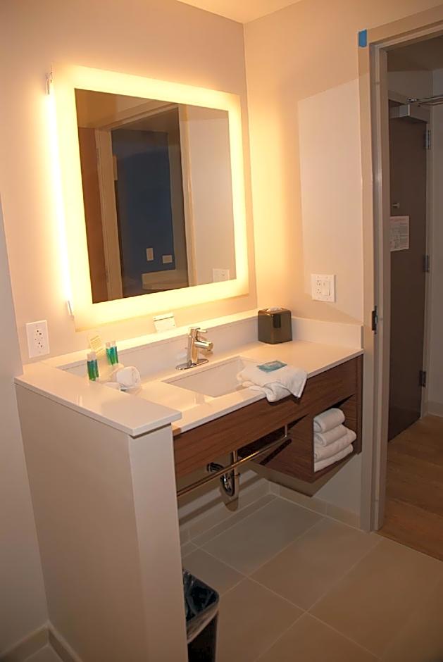 Holiday Inn Express Hotel & Suites Decatur By IHG
