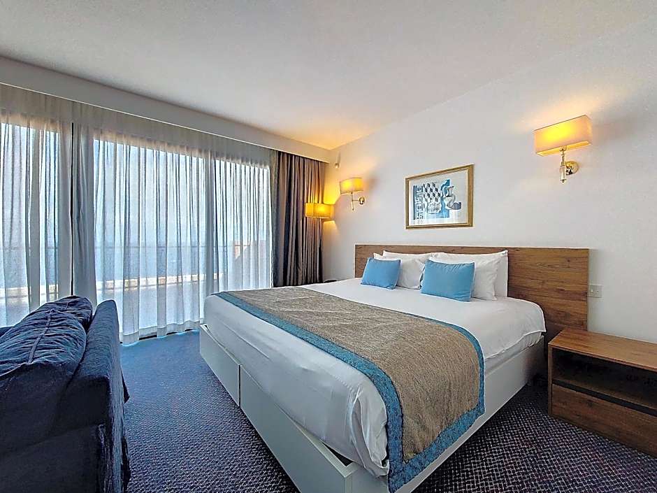 Golden Tulip Vivaldi Hotel