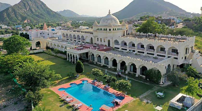 Gulaab Niwas Palace