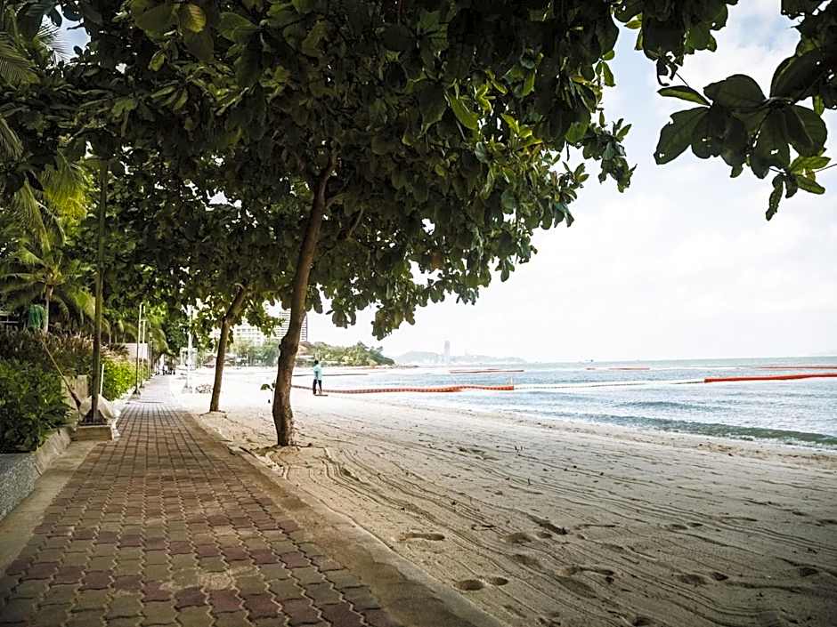 NorthPoint Pattaya Luxury Apartments GrandisVillas