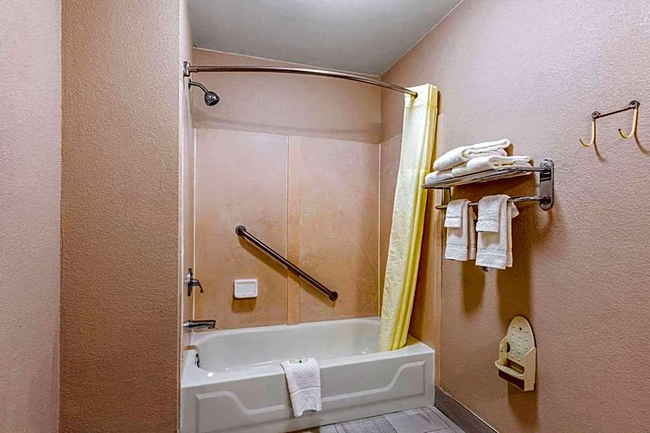 Quality Inn Quincy - Tallahassee West