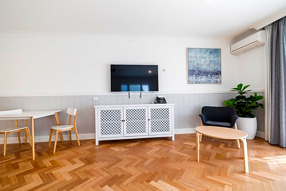 The Quarters, Ascend Hotel Collection