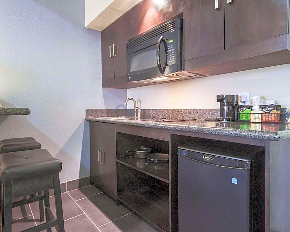 Comfort Inn & Suites El Paso I-10 Airport Area