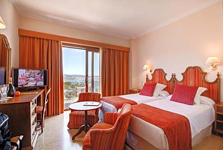 Twin Room with Sea View