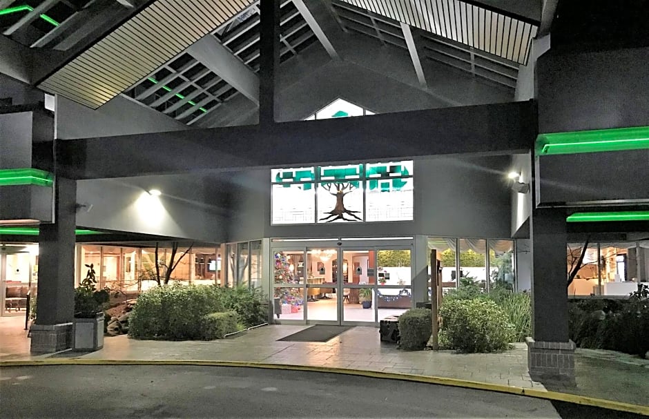 Medallion Inn and Suites