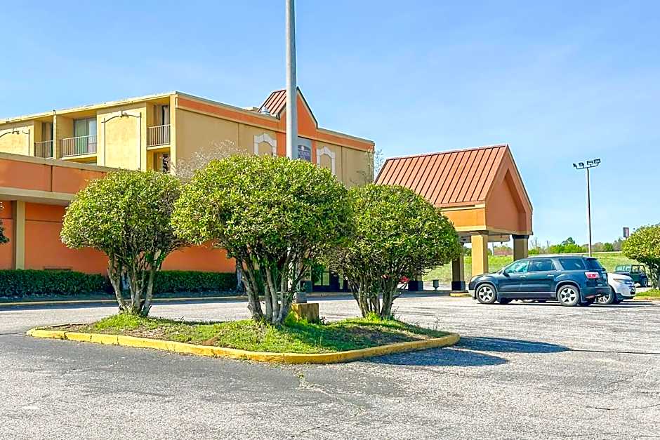 Jackson Hotel & Convention Center