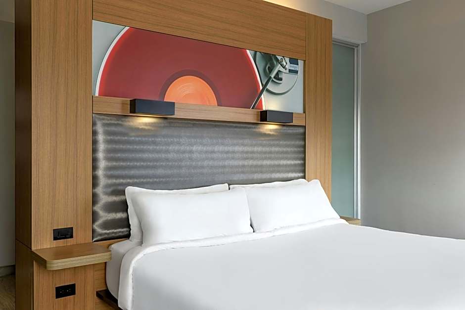 Aloft by Marriott Green Bay