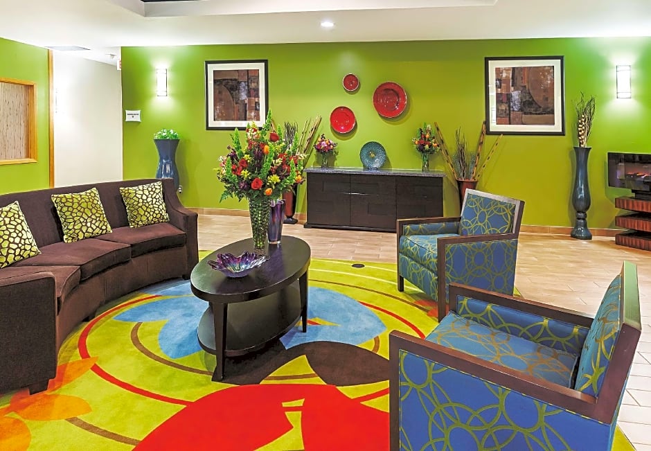 La Quinta Inn & Suites by Wyndham Paris