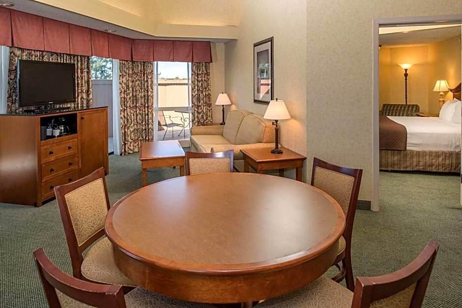 Red Lion Hotel Pasco Airport & Conference Center