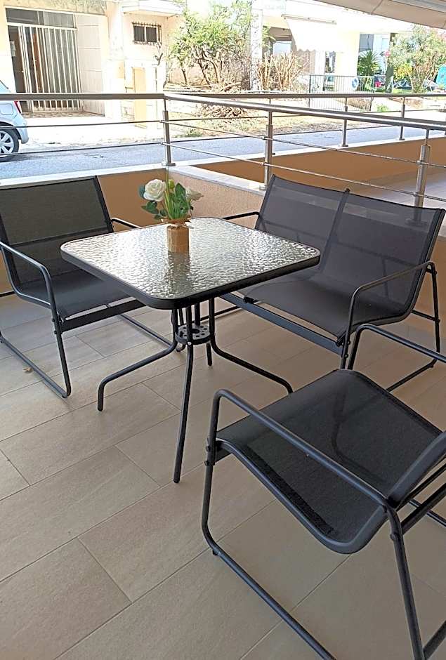 Navarino Luxe Suites