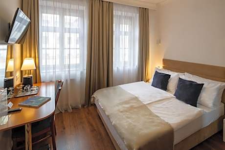 Standard Double Room with Two Double Beds