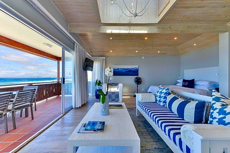 Singing Kettle Beach Lodge