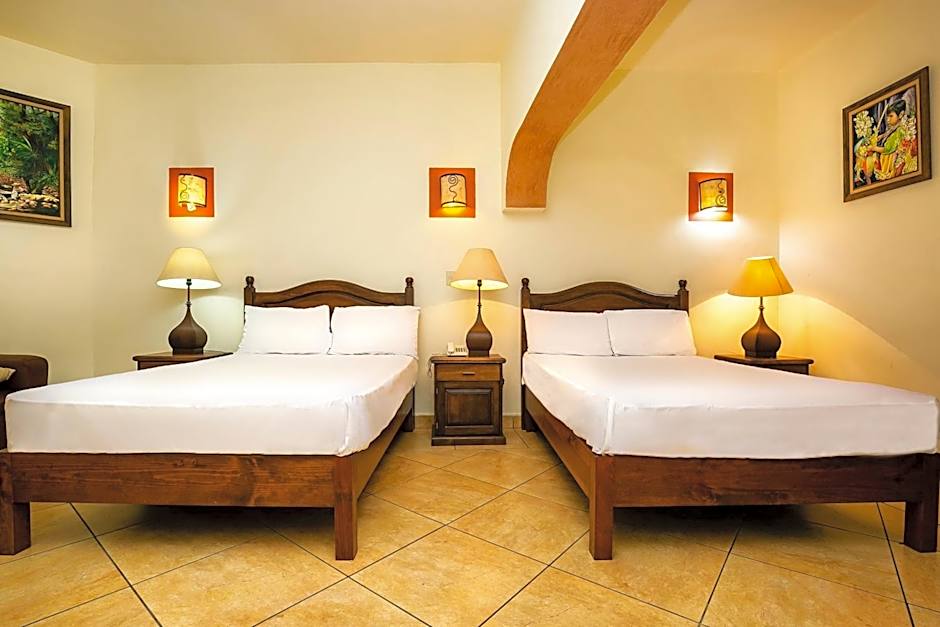 Hotel Casa del Virrey & Suites