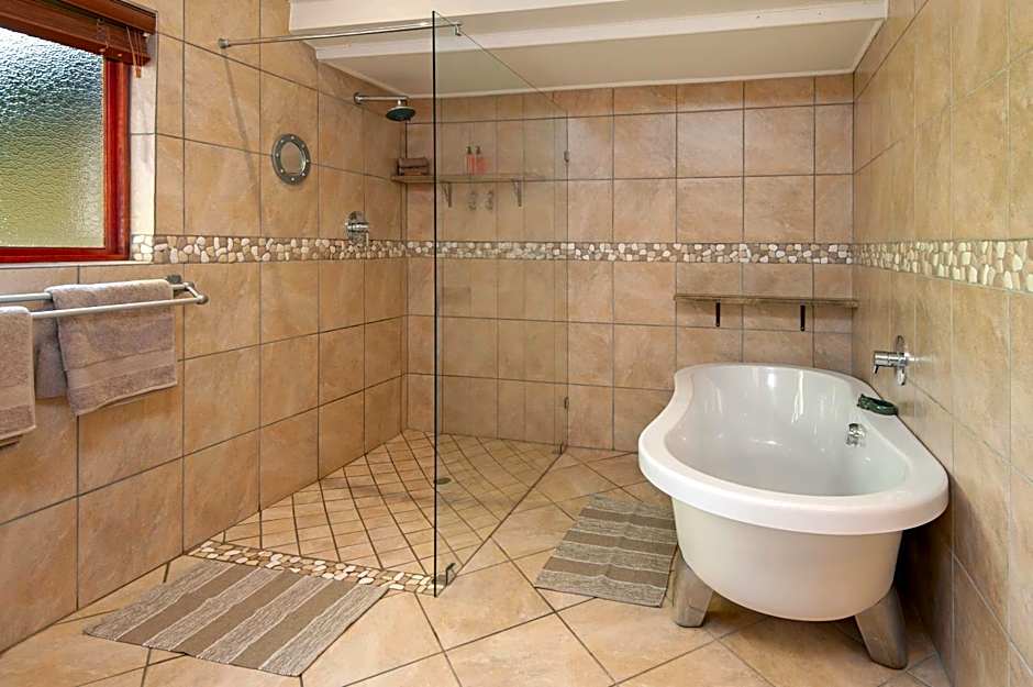 18 On Kloof Guest House