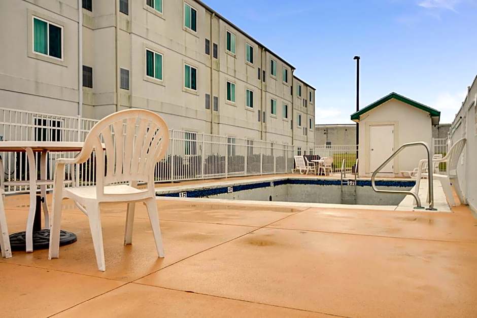 Motel 6-Montgomery, AL - Airport