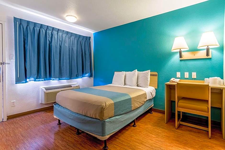 Motel 6-El Centro, CA