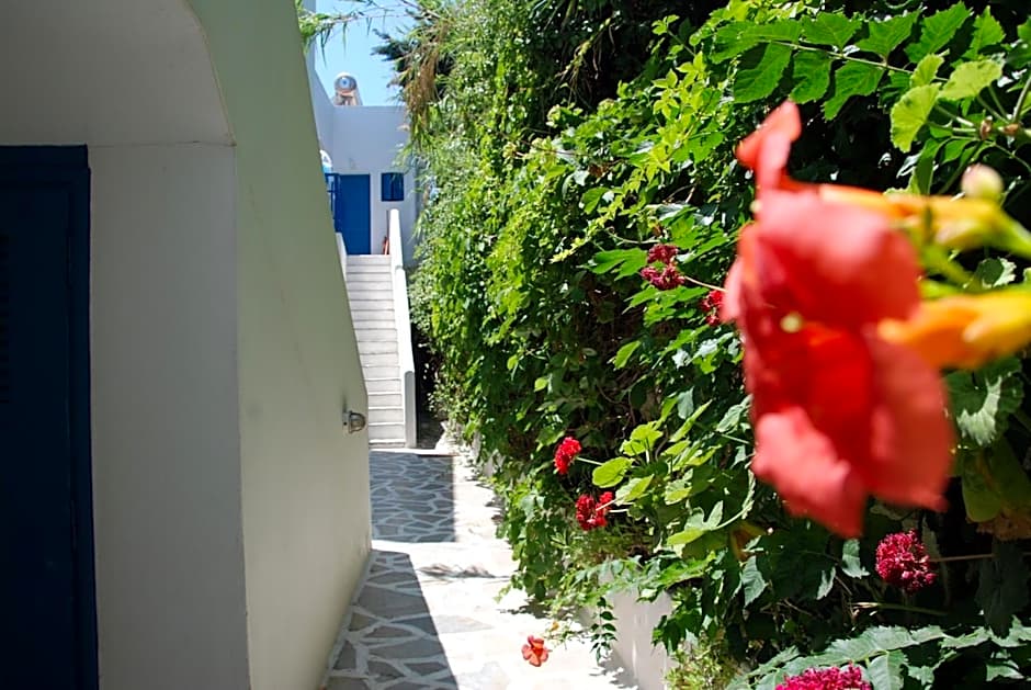 Koulas Pension - Red Lake