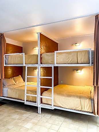 2 People in 4-Bed Dormitory - Mixed