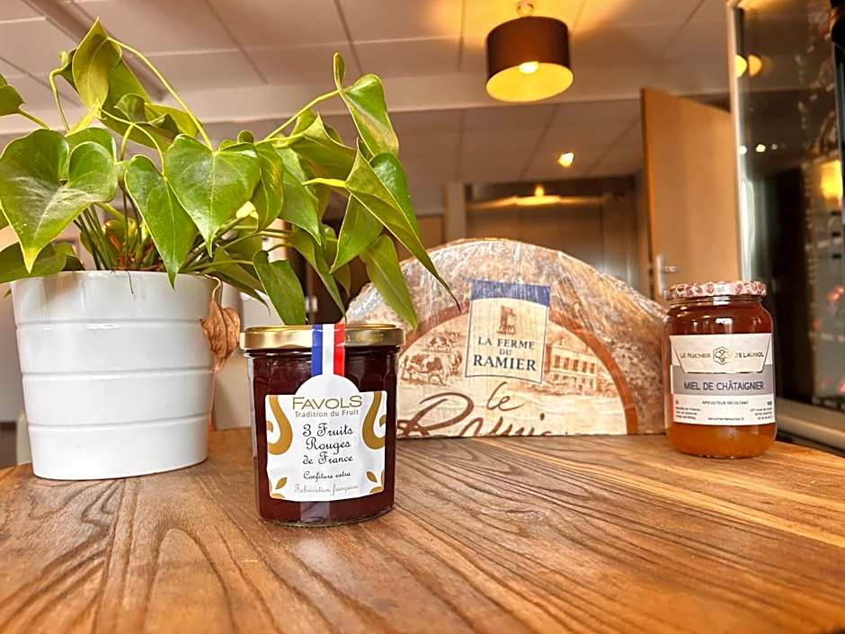 Brit Hotel Confort Montauban