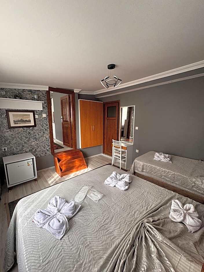 Gür Royal Suit Aparts