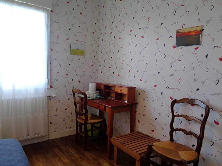 Chambre d'hôte Les Sapins – Pontorson, IA