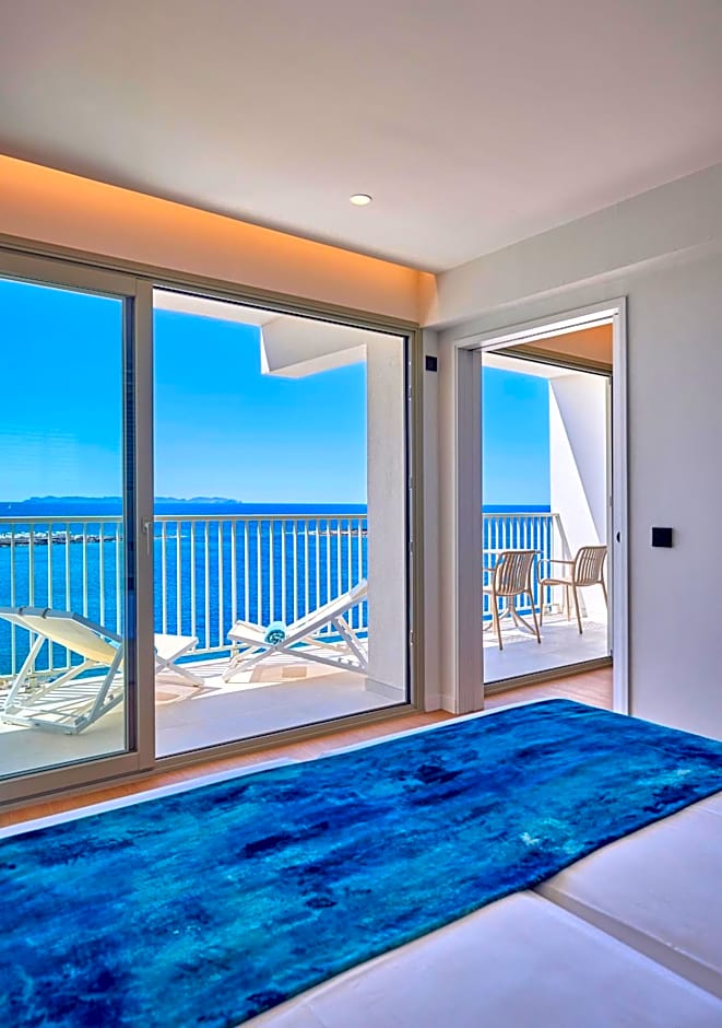 Universal Hotel Romantica