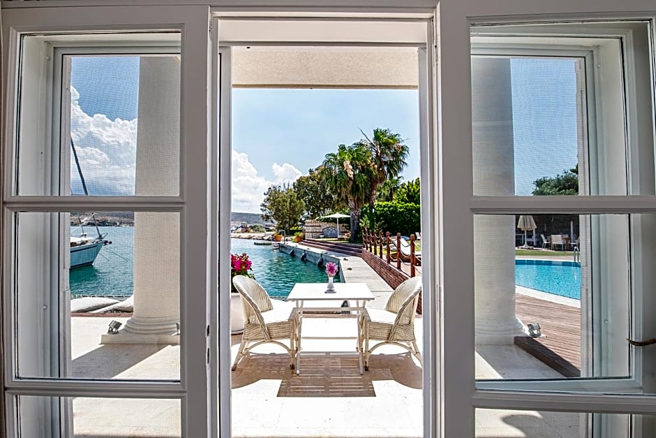 Port Alacati Hotel