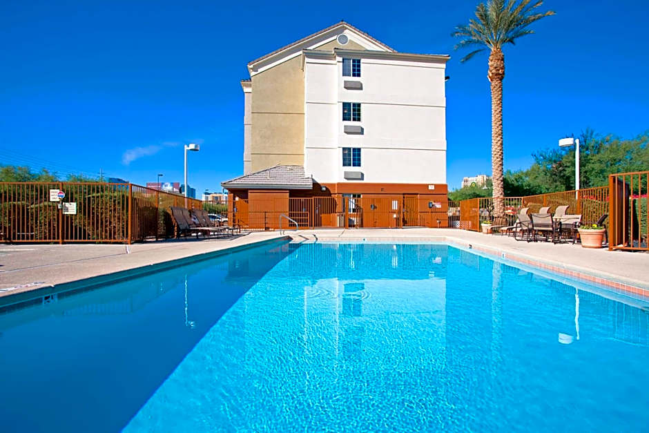 Sonesta Simply Suites Las Vegas Convention Center