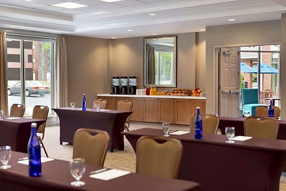 Hilton Garden Inn Stony Brook