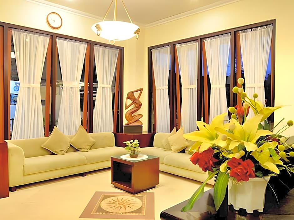 Hotel Puri Nusa Indah                                                                           