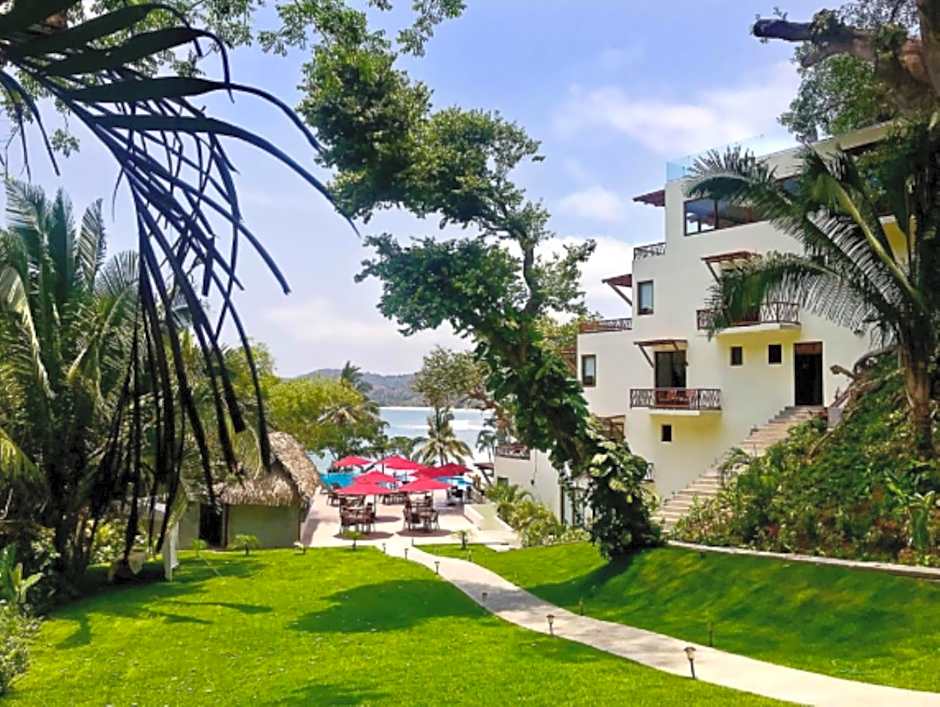Ysuri Sayulita - Beachfront Hotel