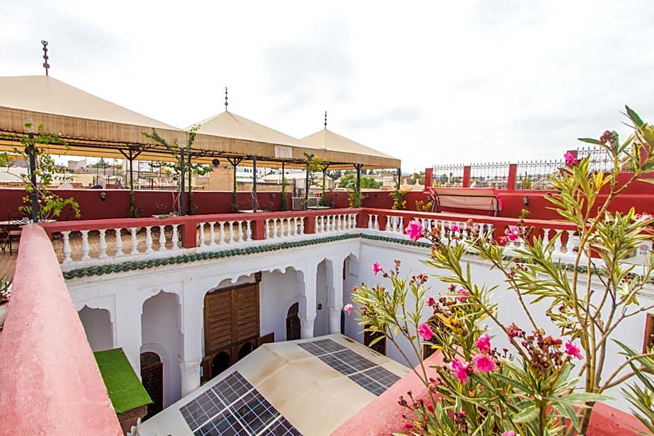 Riad Dar Skalli & SPA