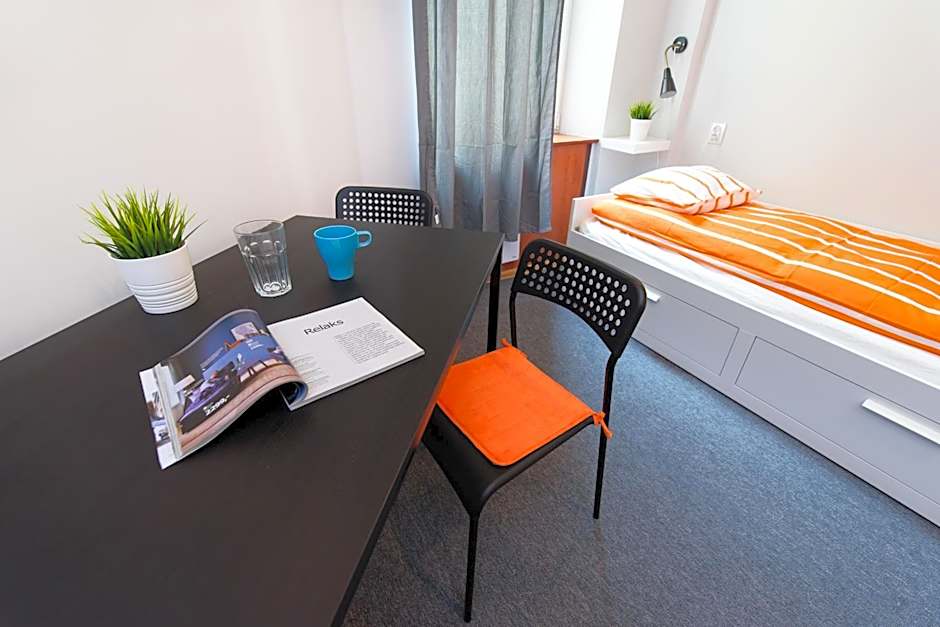 Constitution Square Rooms