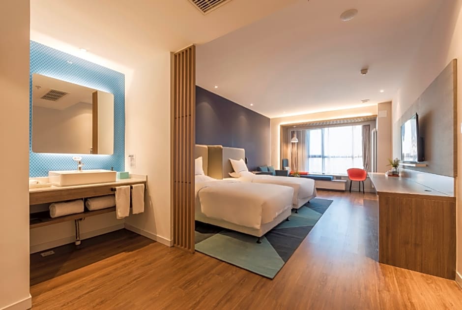 Holiday Inn Express Xian West By IHG