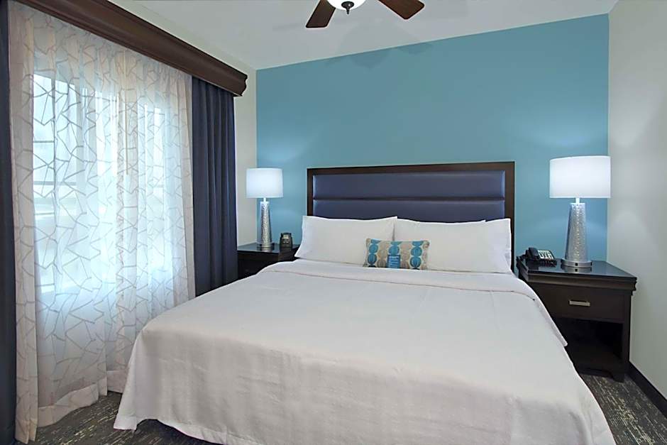 Homewood Suites by Hilton Miami Airport West