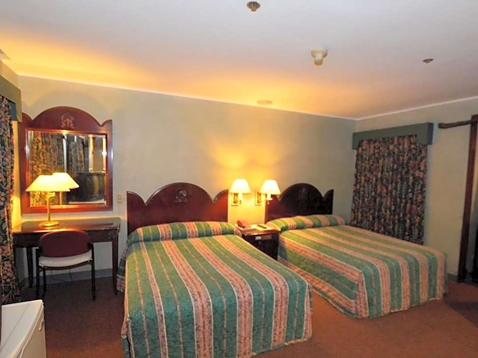 Palladium Suites Hotel
