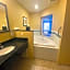 Holiday Inn Express and Suites Detroit North-Troy By IHG