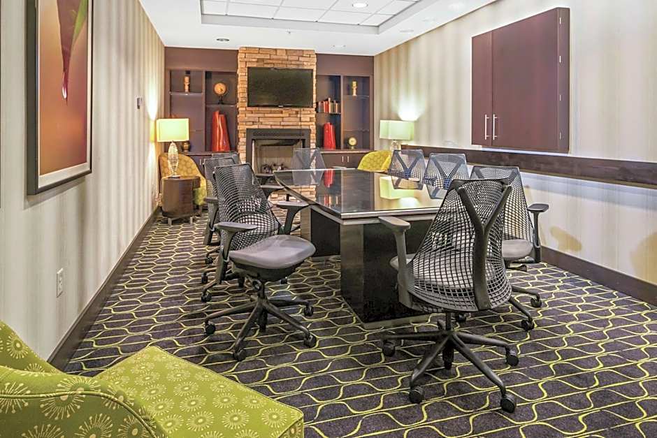 Hampton Inn By Hilton And Suites Tulsa/Catoosa