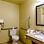 Cobblestone Inn & Suites - Cambridge