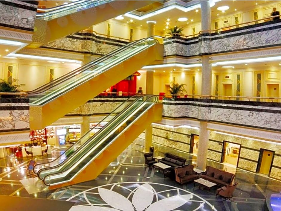 Baohua Harbour View Hotel