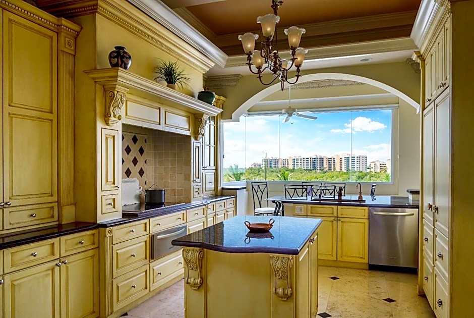 Olde Marco Island Inn And Suites