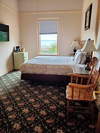 King Room with Water View