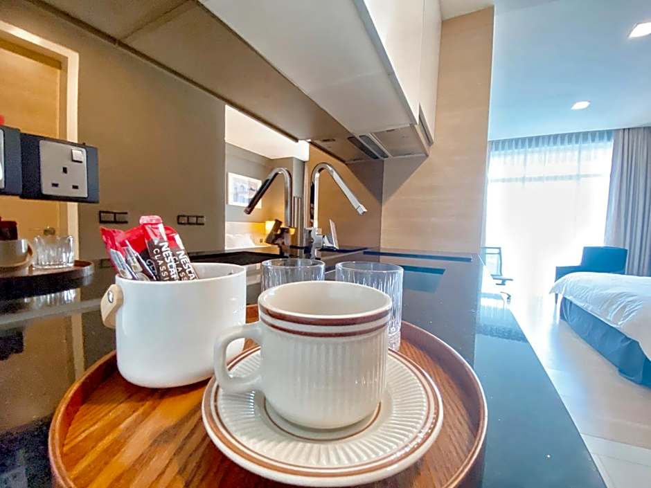 Straits Suite by C Homestay Malacca