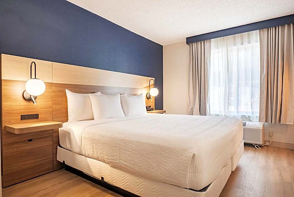 La Quinta Inn & Suites by Wyndham Danbury