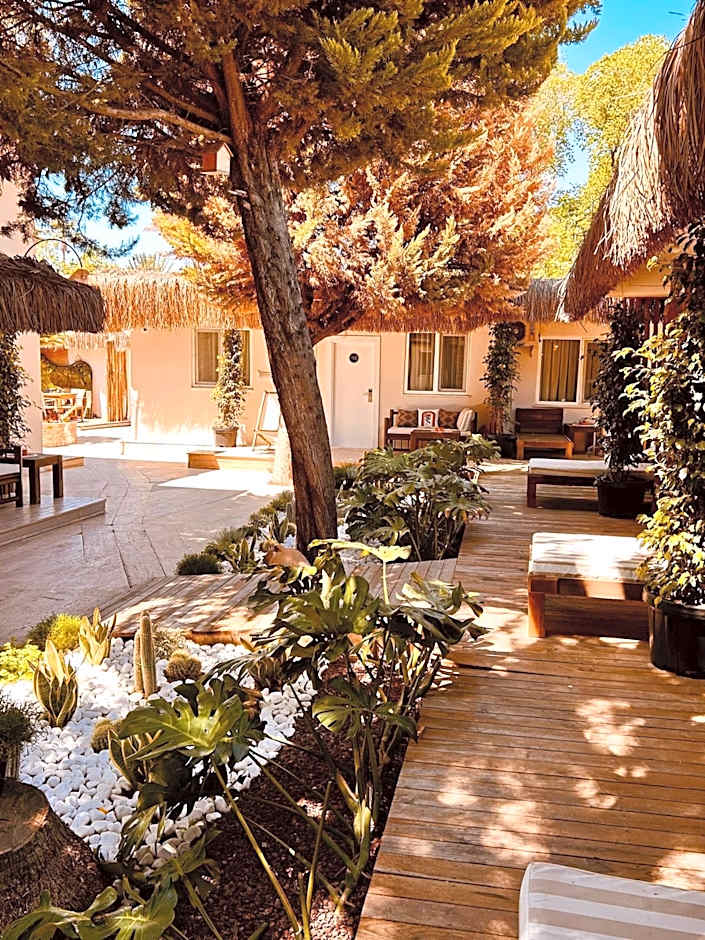 Kalia Beach Hotel Side