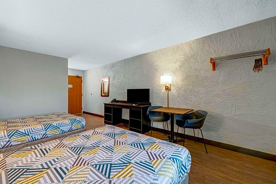 Motel 6 Elk Grove Village - O'Hare