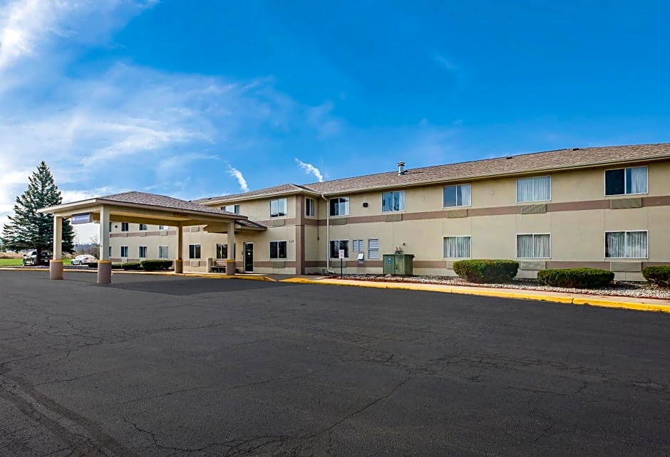 Americas Best Value Inn Charlotte, MI