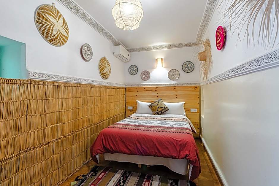 Riad Davina